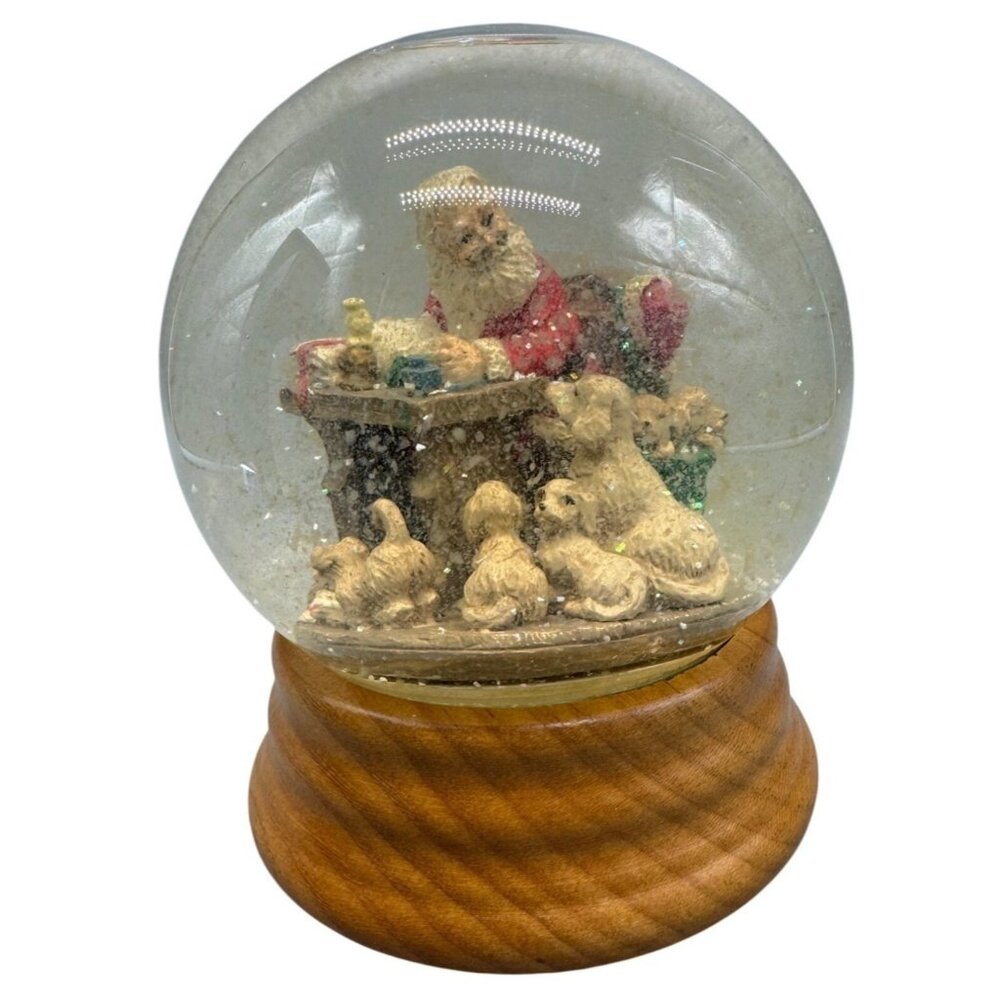 Breckenridge holidays Santa's gift list snow globe light musical Christmas READ